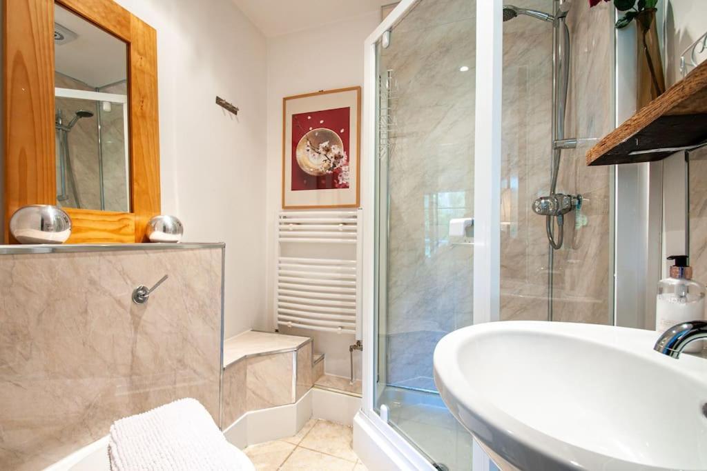 Blueberry Cottage - Lower Mill Estate Somerford Keynes Екстериор снимка