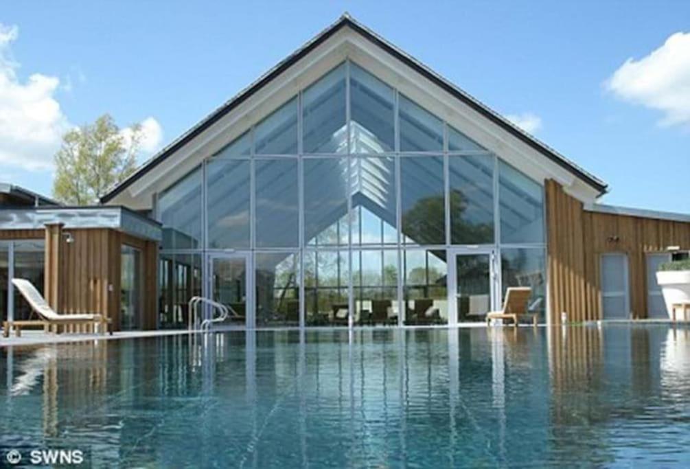 Blueberry Cottage - Lower Mill Estate Somerford Keynes Екстериор снимка