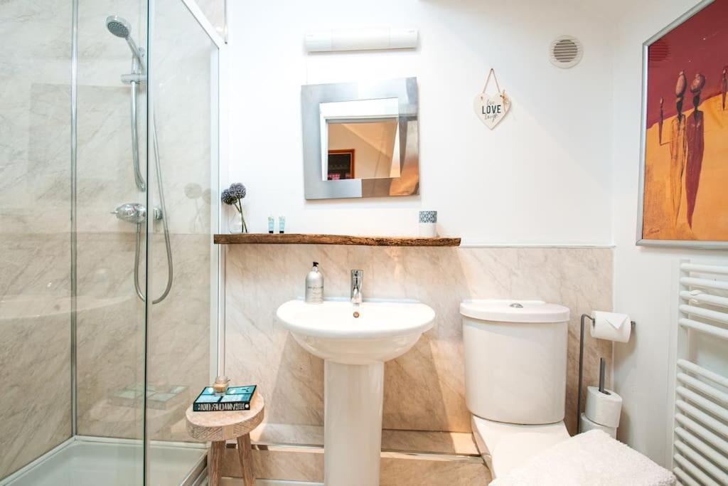 Blueberry Cottage - Lower Mill Estate Somerford Keynes Екстериор снимка